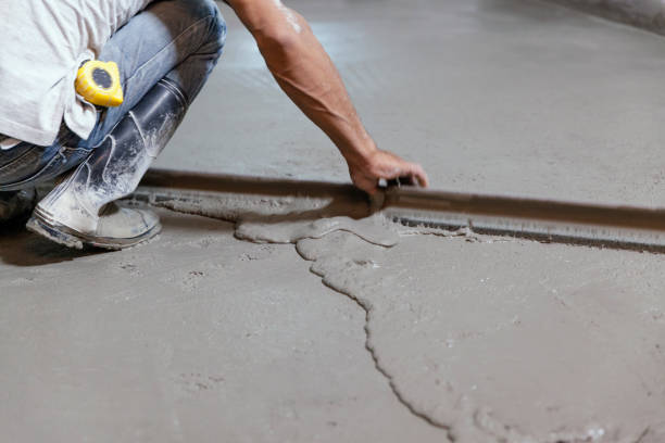 Best Custom Concrete Contractor  in Elsmere, KY