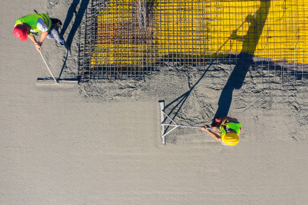 Best Concrete Flooring Contractor  in Elsmere, KY